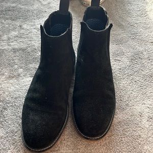 Steve Madden suede shoes